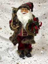 Lade das Bild in den Galerie-Viewer, Weihnachtsmann mit Jutesack, 45 cm hoch, Sehr Detailliert - Perfekte Dekoration