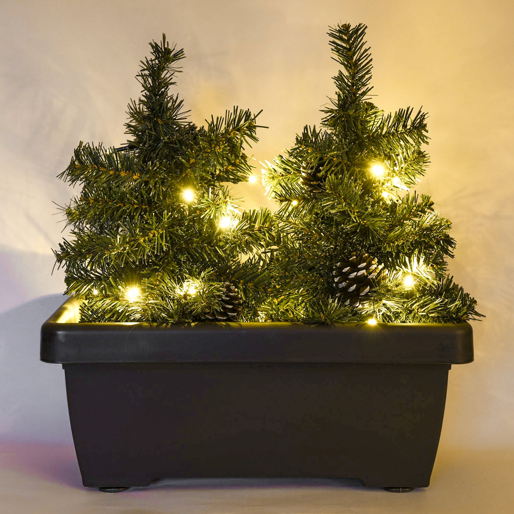 Weihnachtsbeleuchtung für den Blumenkasten, Balkon mit 2 Weihnachtsbäumen + LED-Lichterkette